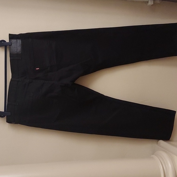 LEVI'S Men's Black Regular Tapered Fit Jeans - Picture 13 of 16